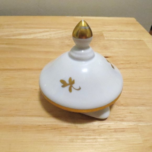 Vintage Birks Teapot 4 Cup Gold Roses White Porcelain Made in France - Picture 9 of 14